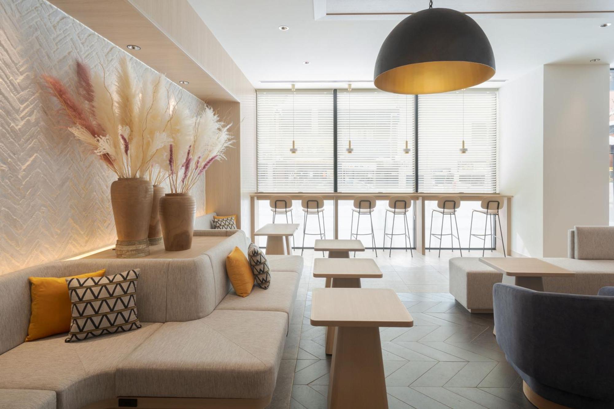 The B Sapporo Hotell Eksteriør bilde
